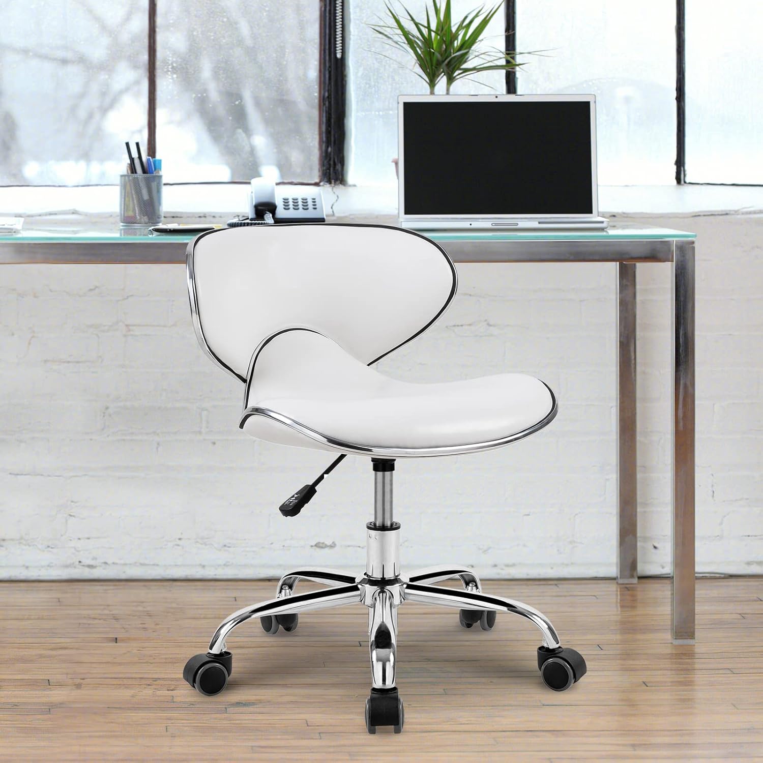 เก้าอี้ทำเล็บสำหรับช่างทำเล็บ  - Office Tech Chair บทวิจารณ์และราคา